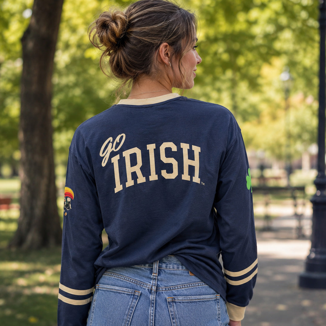 NAVY/CREAM GUINNESS NOTRE DAME AMERICAN FOOTBALL TOP
