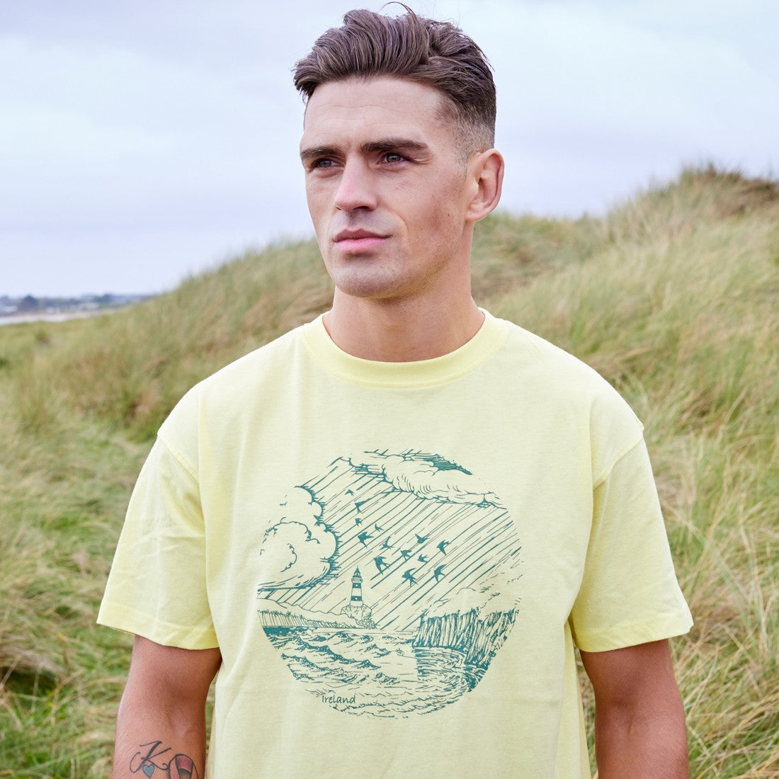 Green Island Lighthouse Sketch Short-sleeve T in Yellow