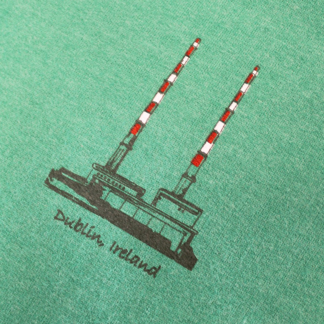 Green Island Poolbeg Sketch Cross Hoodie in Emerald