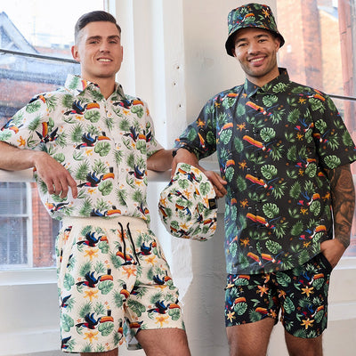 Guinness ‘Hawaiian Toucan’ Reversible Bucket Hat in Black & Cream Tropical Print