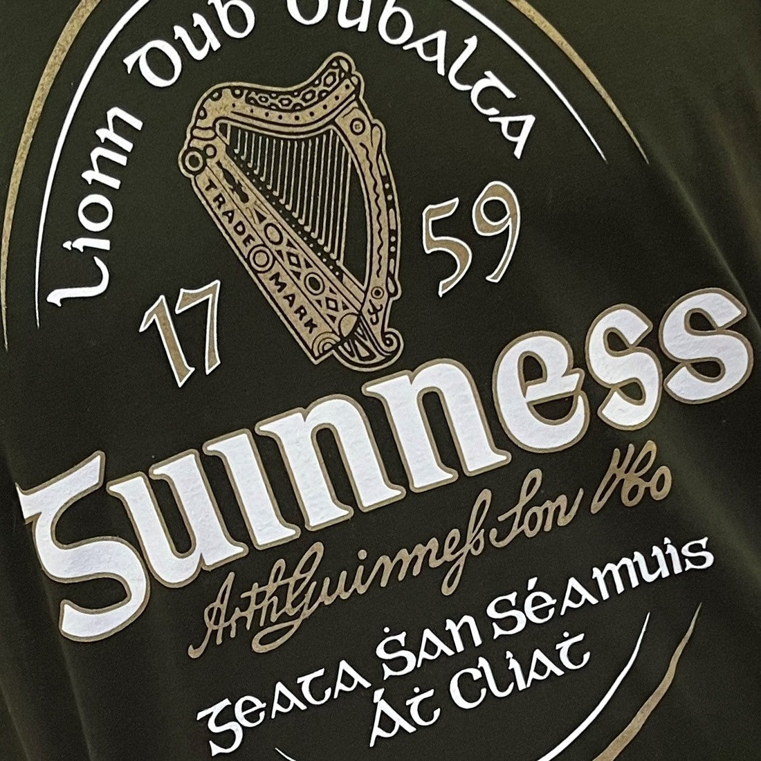 Guinness Irish Label T-shirt in Bottle Green