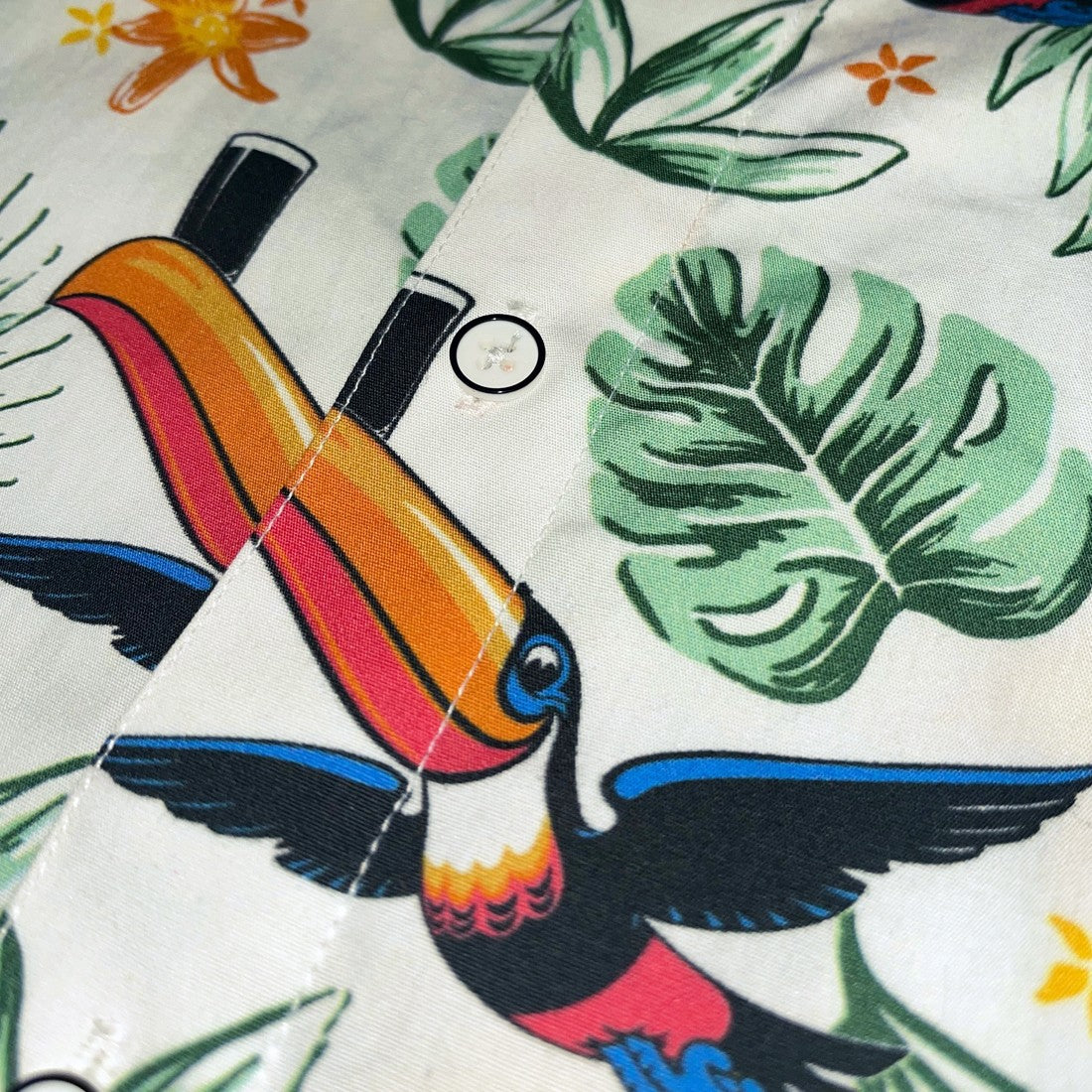 Guinness Toucan Hawaiian Print Short Sleeve Shirt in Cream & Multi