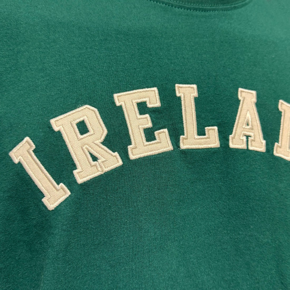 Ireland Appliqué T-Shirt in Evergreen & Cream