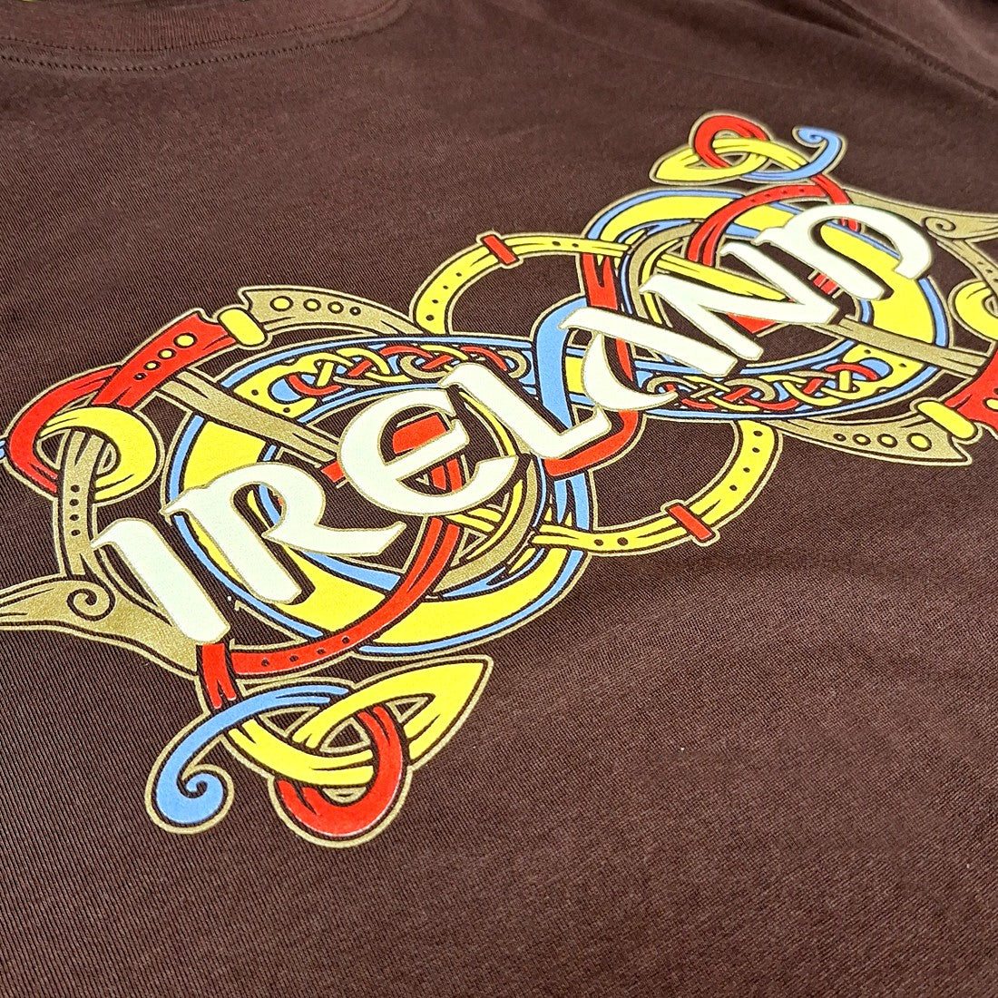 Ireland ‘Celtic Band’ T-Shirt in Chocolate