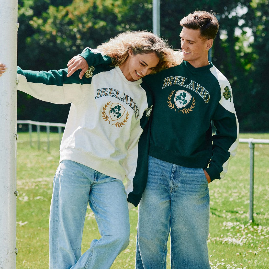 Ireland Crest V-Neck USA Top in Green & Cream