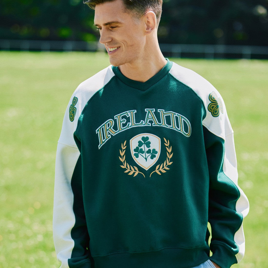 Ireland Crest V-Neck USA Top in Green & Cream