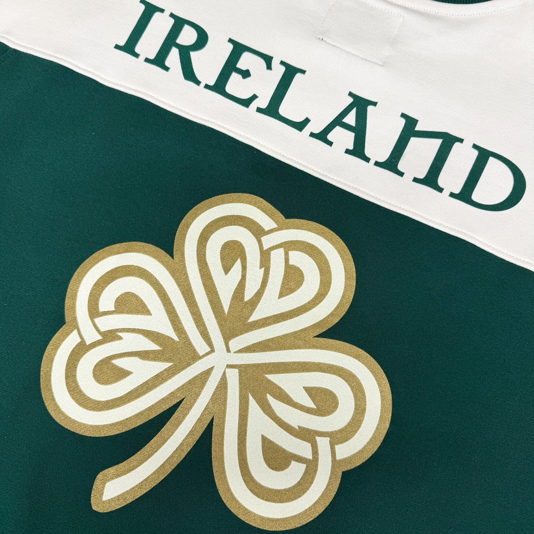 Ireland Crest V-Neck USA Top in Green & Cream