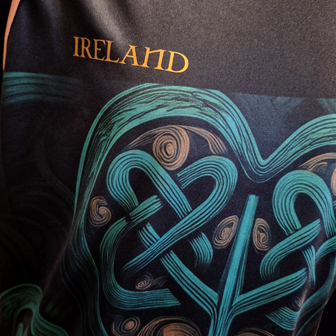 Ireland Shamrock Recycled Performance Kids T-Shirt in Black & Green