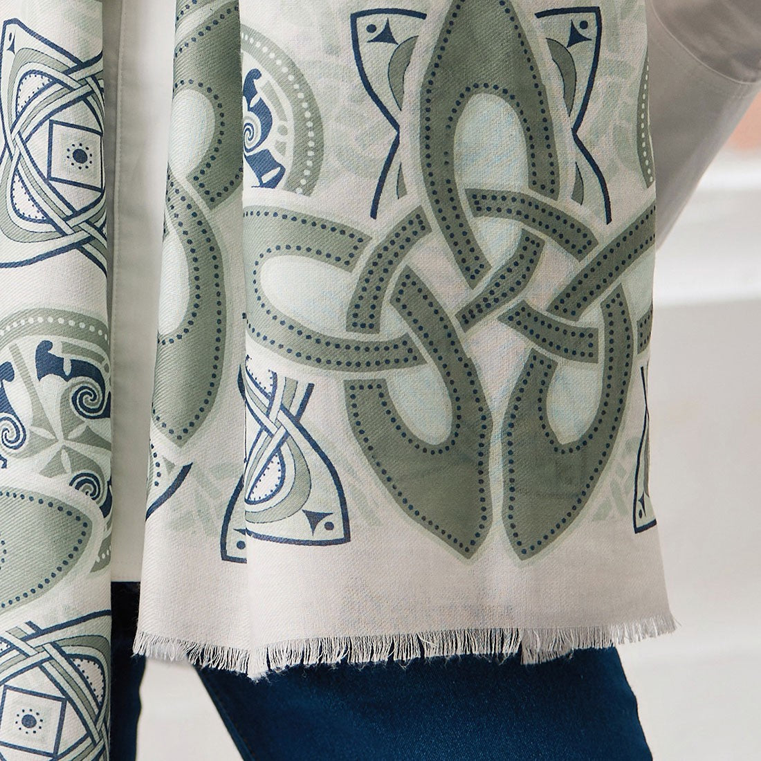 Celtic Knot Fashion Scarf in Cream & Green