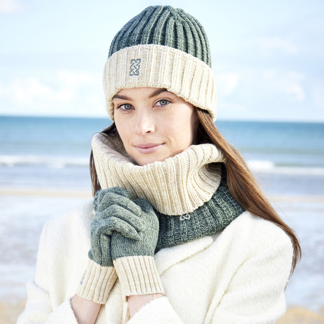 Melange Rib Knit Snood in Green & Cream