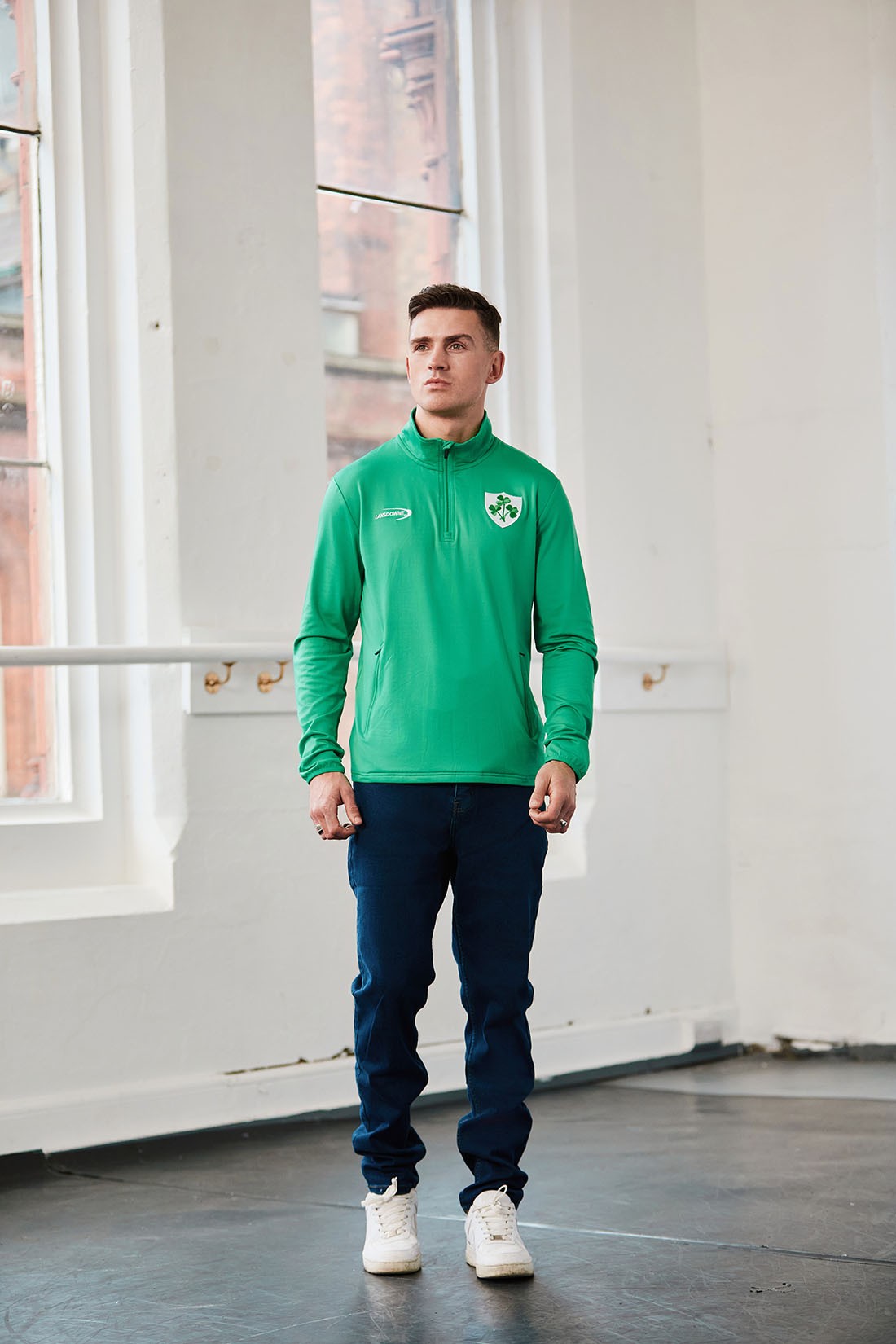 Shamrock Crest Performance 1/4 Zip Top in Island Green