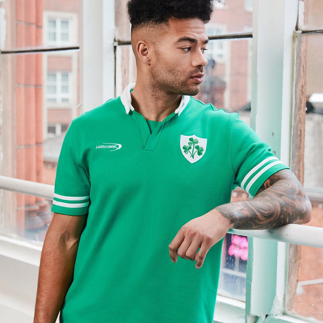 Shamrock Crest Short Sleeve Rugby Shirt in Island Green