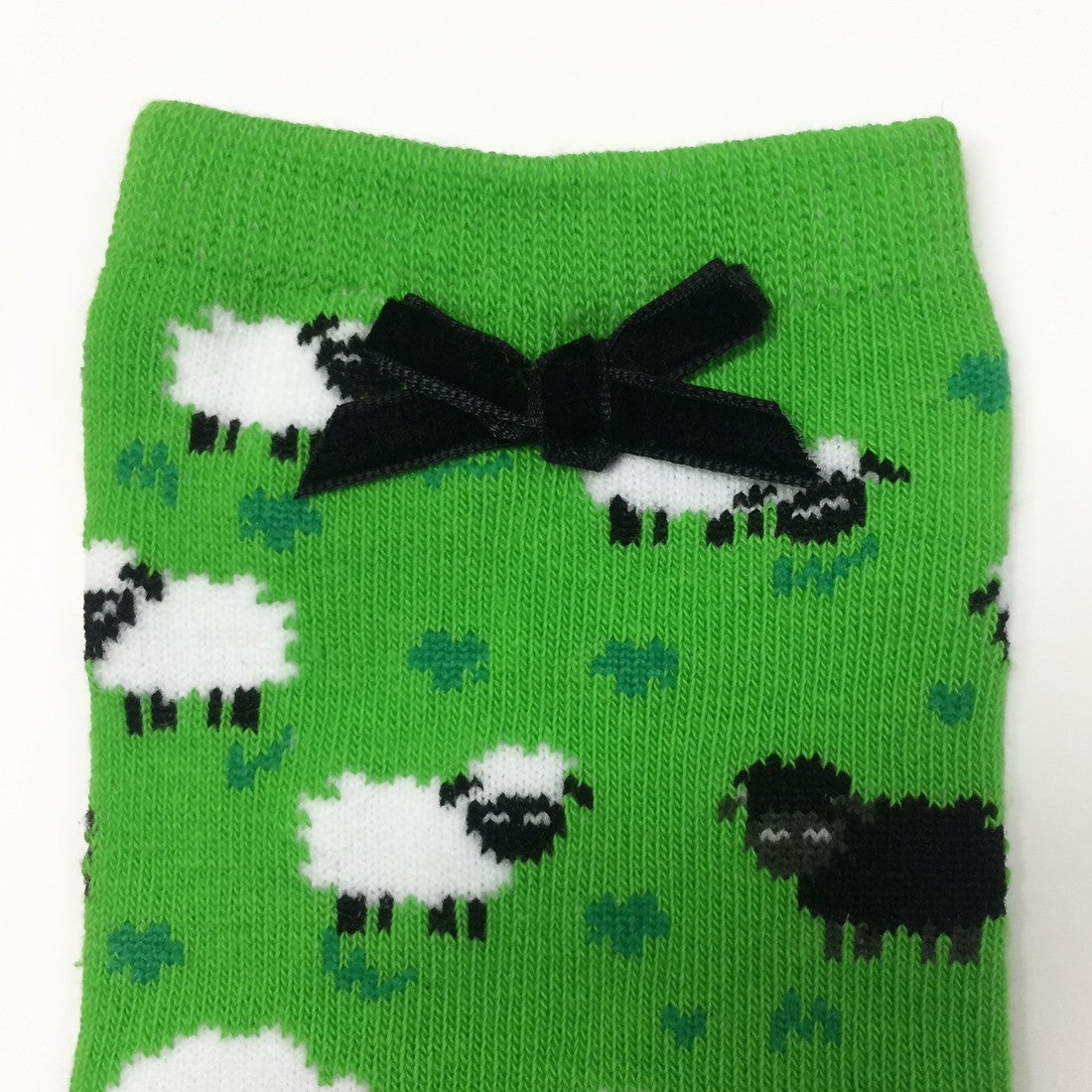 Sheep Ladies Bow Socks in Lime