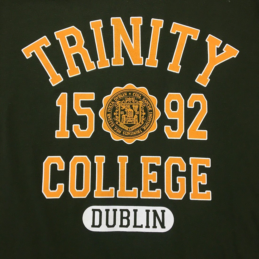 Trinity College Dublin Bottle/ Mustard Green 1592 T-shirt