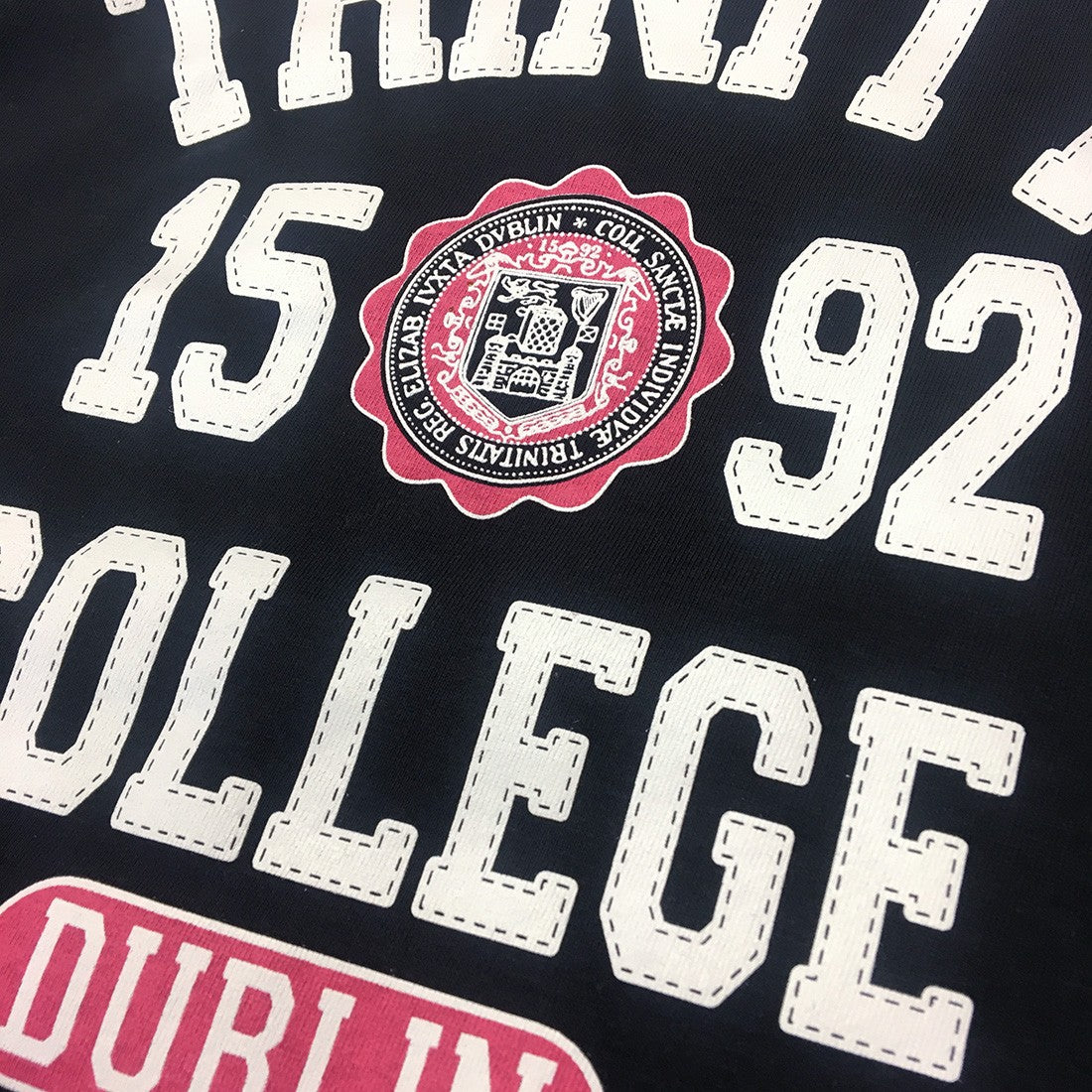 Trinity College Dublin Navy/ Pink 1592 Ladies T-shirt