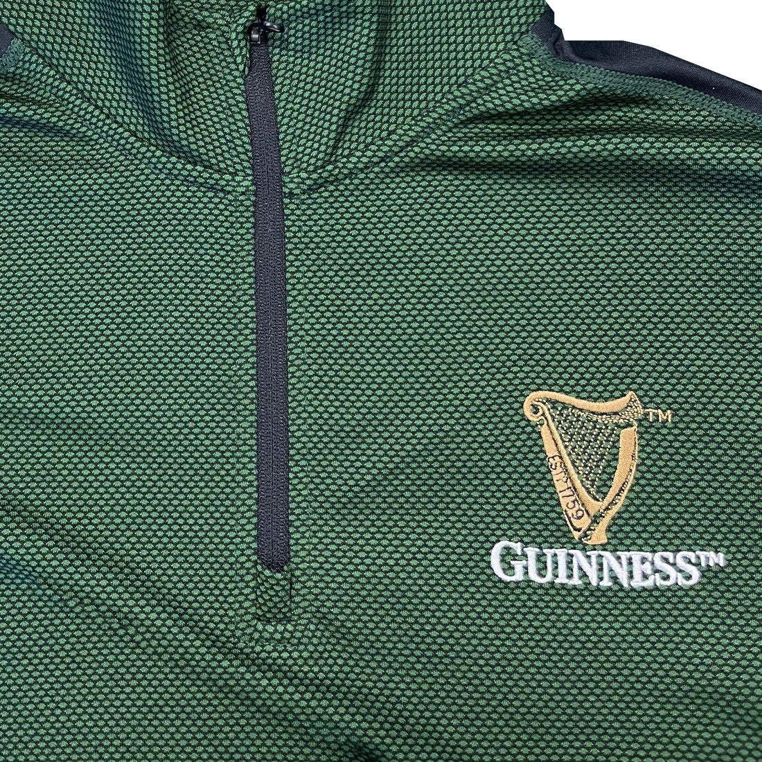 uinness 1/4 Zip Performance Top in Black & Bottle Green